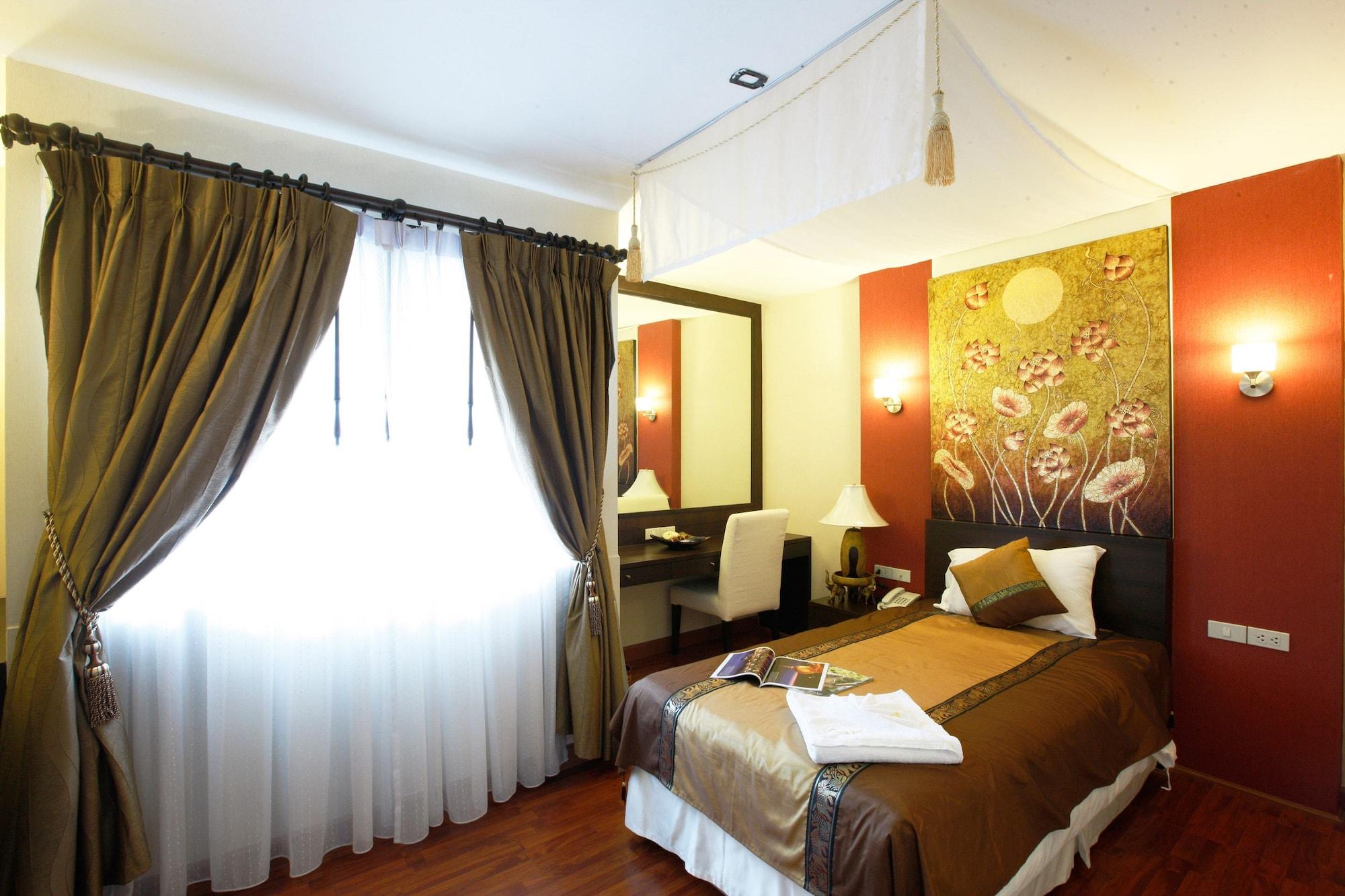 Mirth Sathorn Hotel Bangkok Exterior foto