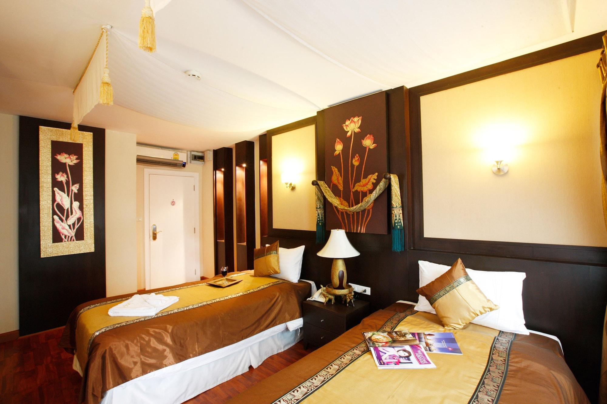 Mirth Sathorn Hotel Bangkok Exterior foto