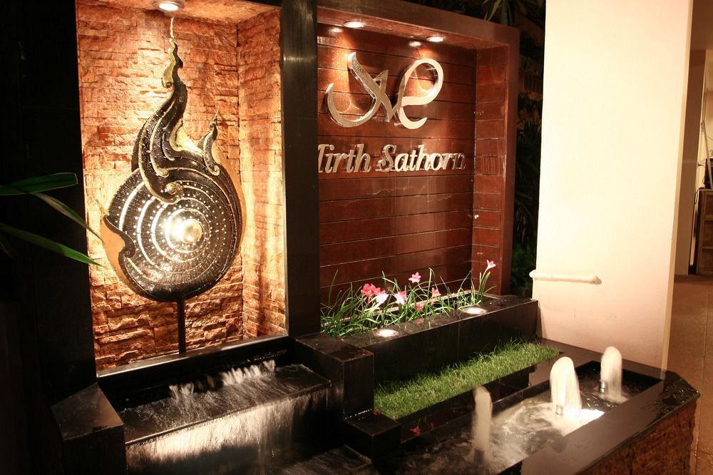 Mirth Sathorn Hotel Bangkok Exterior foto