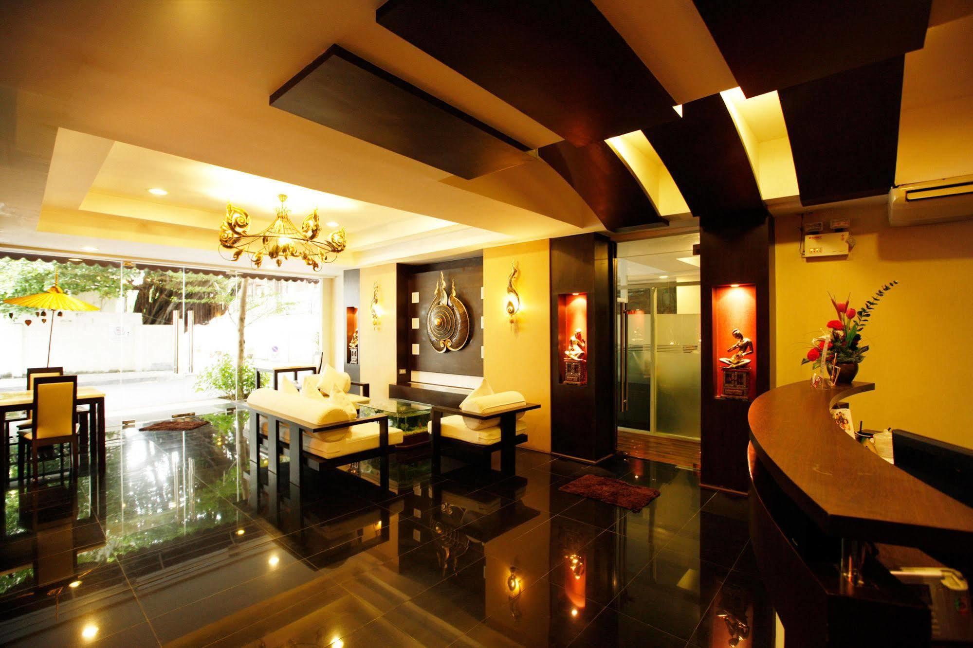 Mirth Sathorn Hotel Bangkok Exterior foto